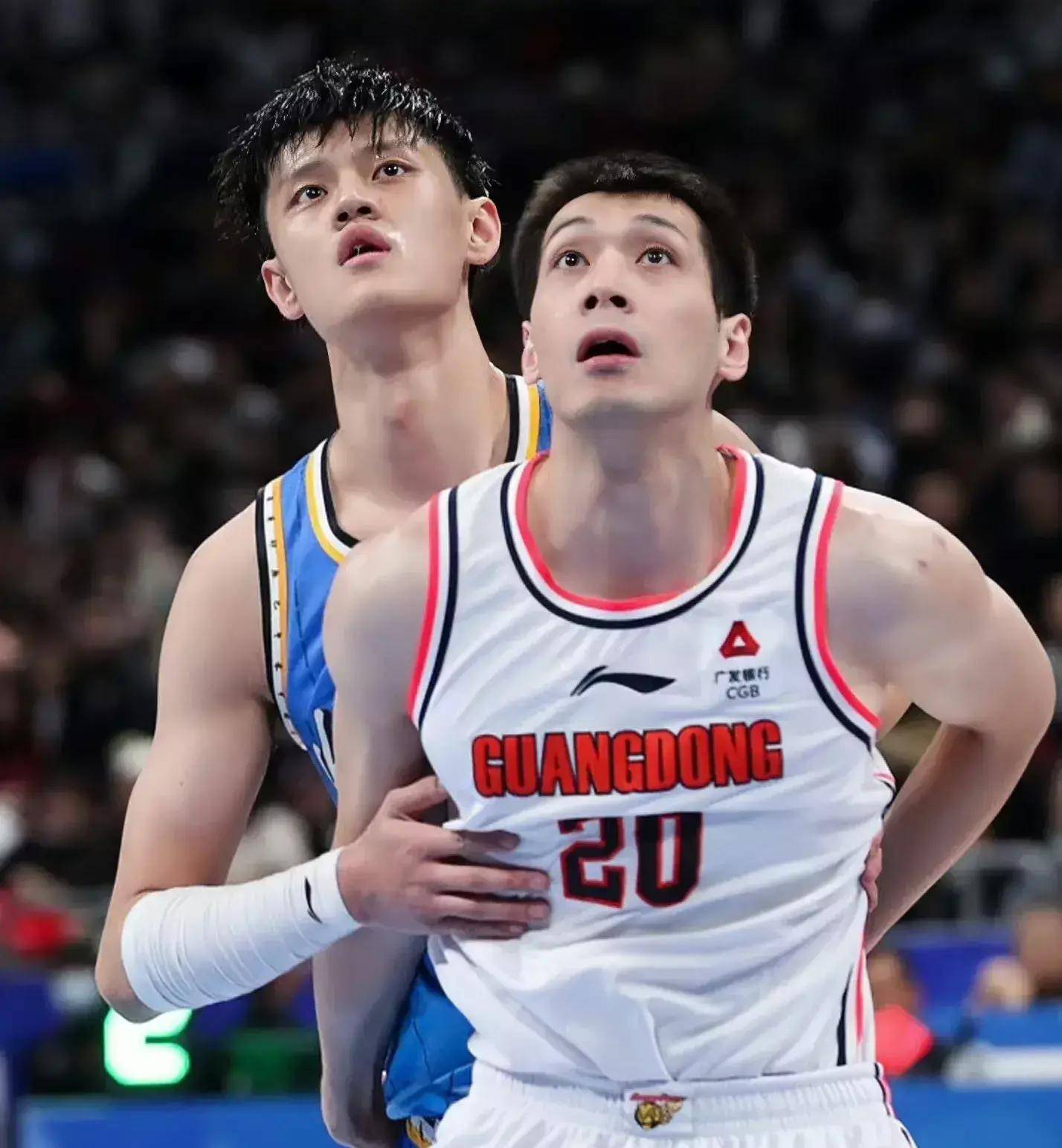 开云官方入口-包含转折点！罗马止住颓势；CBA常规赛窗口期攻防权衡；压力陡增；轮换策略成焦点的词条