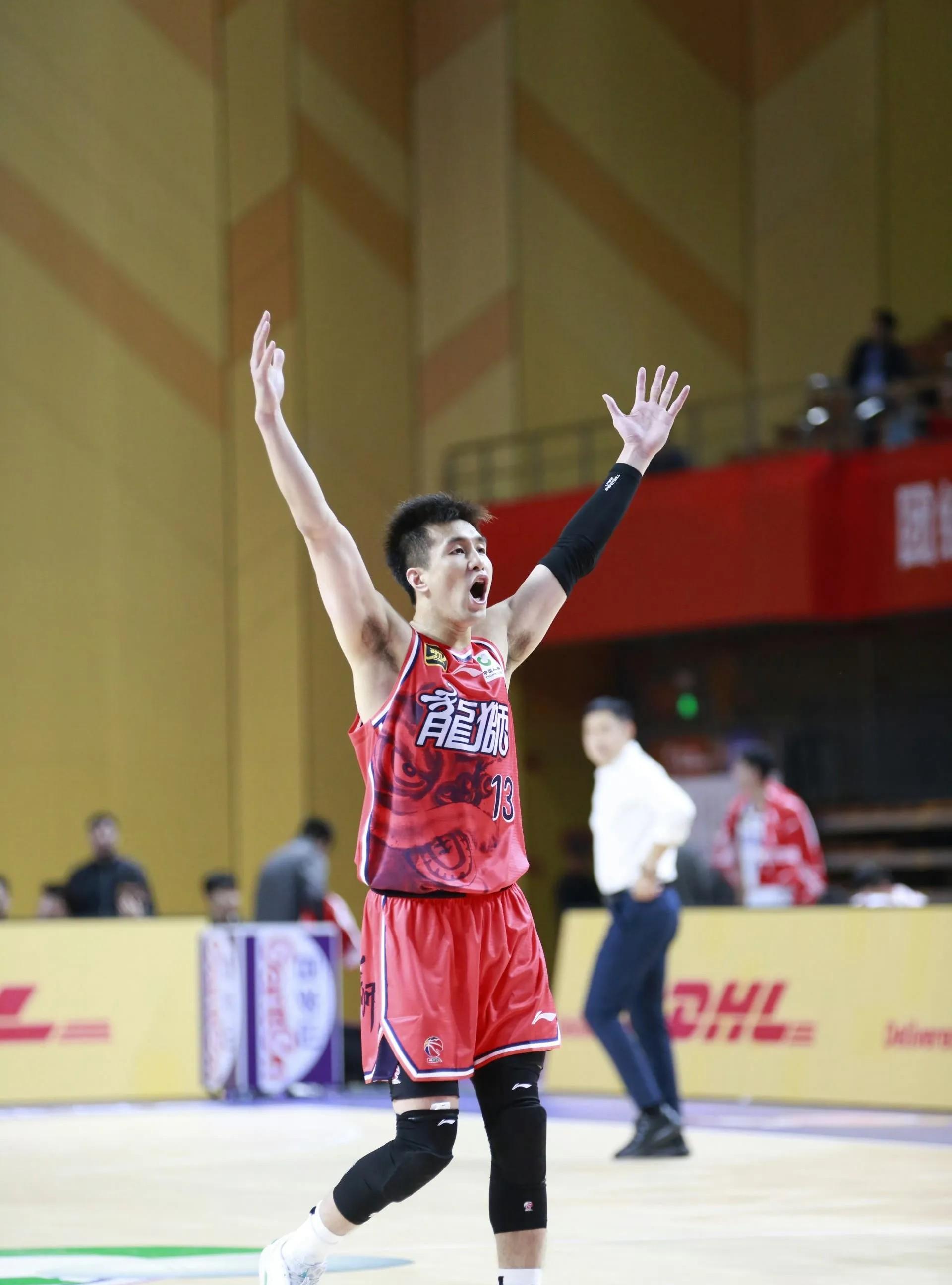 开云官方入口-包含转折点！新疆广汇队长鼓劲，CBA常规赛关键时刻攻防权衡，目标明确，数据趋势出现新变化的词条