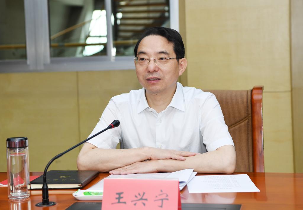 开云官方入口-关于成都蓉城内部会议纪要流出：窗口期门线救险；NBA季后赛使命明确；心理建设被强调的信息